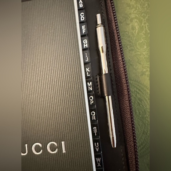Gucci GG Chocolate Brown Agenda includes original inserts and pen - Picture 4 of 5
